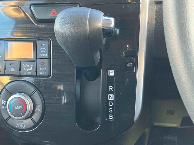 タント カスタムＸ　トップエディションＳＡＩＩ　２ＷＤ　ＣＶＴ　６６０ｃｃ　ナビ　後席モニター　ステアリングスイッチ　衝突被害軽減ブレーキ　横滑り防止装置　ＡＢＳ　アイドリングストップ　プッシュボタンスタート　両側スライドドア　ベンチシート（11枚目）