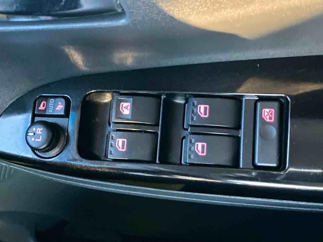 タント カスタムＸ　トップエディションＳＡＩＩ　２ＷＤ　ＣＶＴ　６６０ｃｃ　ナビ　後席モニター　ステアリングスイッチ　衝突被害軽減ブレーキ　横滑り防止装置　ＡＢＳ　アイドリングストップ　プッシュボタンスタート　両側スライドドア　ベンチシート（44枚目）