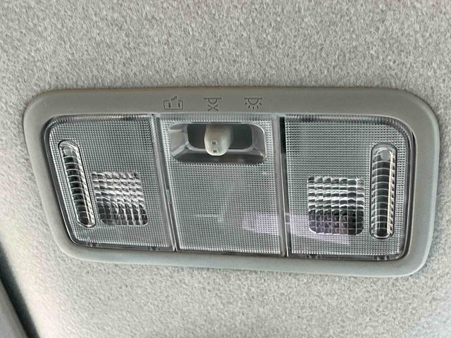 タント カスタムＸ　トップエディションＳＡＩＩ　２ＷＤ　ＣＶＴ　６６０ｃｃ　ナビ　後席モニター　ステアリングスイッチ　衝突被害軽減ブレーキ　横滑り防止装置　ＡＢＳ　アイドリングストップ　プッシュボタンスタート　両側スライドドア　ベンチシート（47枚目）