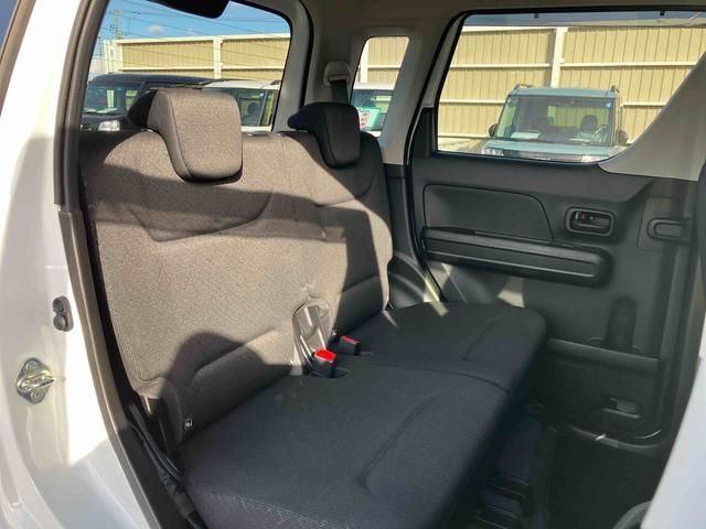 ワゴンＲ ＦＸ　２ＷＤ　フロアシフト５速マニュアル　６６０ｃｃ　デュアルカメラブレーキサポート　ＡＢＳ　運転席・助手席エアバッグ　プッシュボタンスタート　運転席シートヒーター　社外アルミ（14枚目）