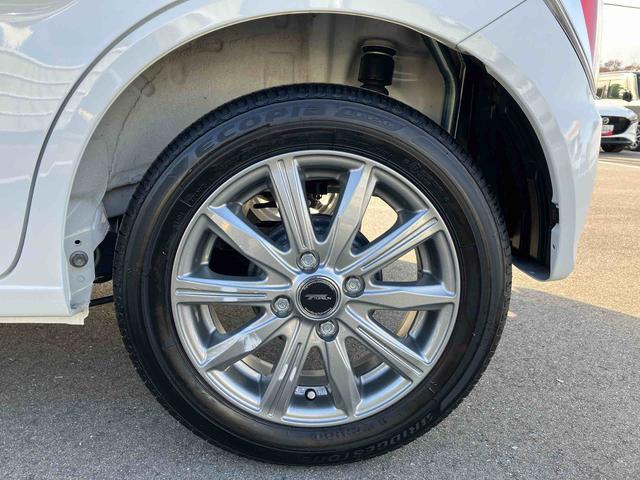 ワゴンＲ ＦＸ　２ＷＤ　フロアシフト５速マニュアル　６６０ｃｃ　デュアルカメラブレーキサポート　ＡＢＳ　運転席・助手席エアバッグ　プッシュボタンスタート　運転席シートヒーター　社外アルミ（20枚目）