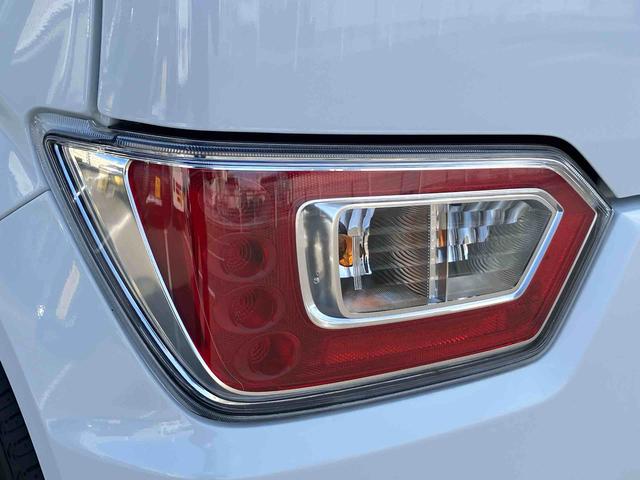 ワゴンＲ ＦＸ　２ＷＤ　フロアシフト５速マニュアル　６６０ｃｃ　デュアルカメラブレーキサポート　ＡＢＳ　運転席・助手席エアバッグ　プッシュボタンスタート　運転席シートヒーター　社外アルミ（23枚目）