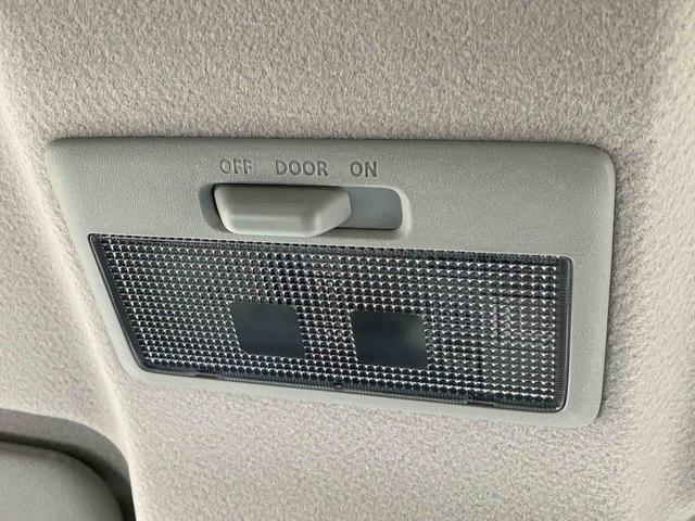 ワゴンＲ ＦＸ　２ＷＤ　フロアシフト５速マニュアル　６６０ｃｃ　デュアルカメラブレーキサポート　ＡＢＳ　運転席・助手席エアバッグ　プッシュボタンスタート　運転席シートヒーター　社外アルミ（49枚目）