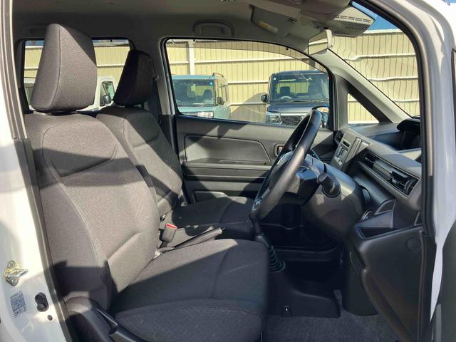 ワゴンＲ ＦＸ　２ＷＤ　フロアシフト５速マニュアル　６６０ｃｃ　デュアルカメラブレーキサポート　ＡＢＳ　運転席・助手席エアバッグ　プッシュボタンスタート　運転席シートヒーター　社外アルミ（55枚目）