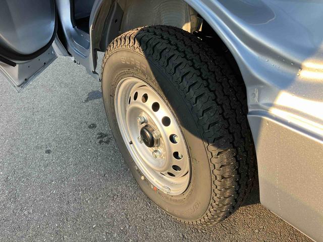 ハイゼットトラック スタンダード　４ＷＤ　ＣＶＴ　６６０ｃｃ　衝突被害軽減ブレーキ　横滑り防止装置　ＡＢＳ　エアバッグ　アイドリングストップ　マニュアルエアコン　パワーステアリング（21枚目）