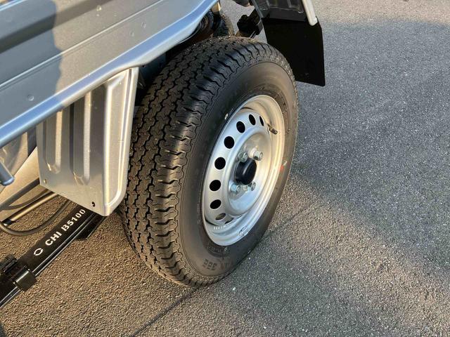 ハイゼットトラック スタンダード　４ＷＤ　ＣＶＴ　６６０ｃｃ　衝突被害軽減ブレーキ　横滑り防止装置　ＡＢＳ　エアバッグ　アイドリングストップ　マニュアルエアコン　パワーステアリング（22枚目）