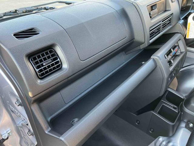 ハイゼットトラック スタンダード　４ＷＤ　ＣＶＴ　６６０ｃｃ　衝突被害軽減ブレーキ　横滑り防止装置　ＡＢＳ　エアバッグ　アイドリングストップ　マニュアルエアコン　パワーステアリング（24枚目）