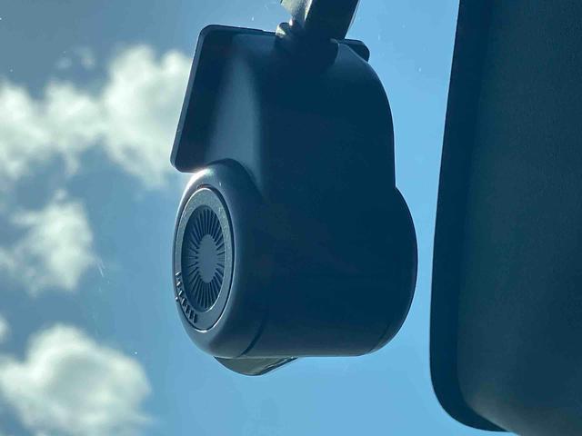 ��p�̃p�[�c�N���[�i�[�𕬖����A�d�グ�Ă���܂��B�{�f�B�[��K���X�̐@���グ�A�^�C�����b�N�X���S�̂��L���C�ɂ��Ă���܂��B