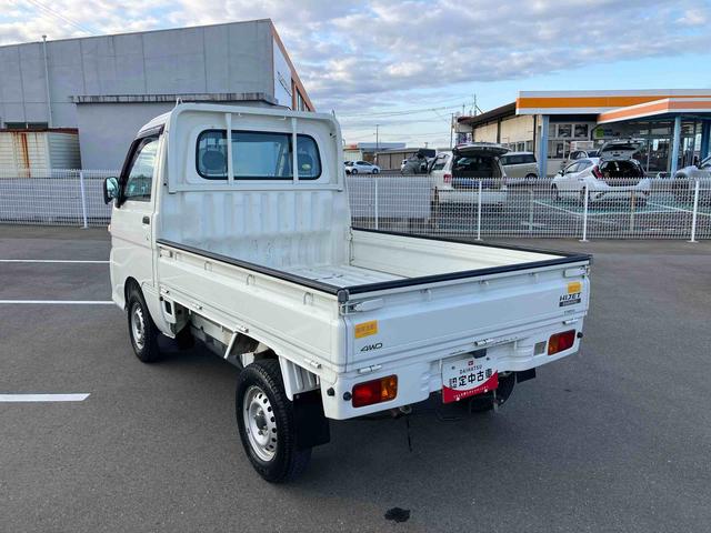 ハイゼットトラック エアコン・パワステ　スペシャル　車検整備付　４ＷＤ　５速マニュアル　６６０ｃｃ　エアコン　パワーステアリング　車検整備付（7枚目）
