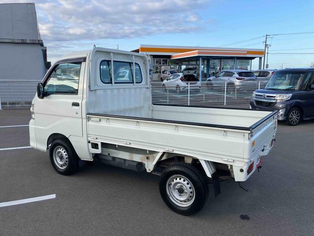 ハイゼットトラック エアコン・パワステ　スペシャル　車検整備付　４ＷＤ　５速マニュアル　６６０ｃｃ　エアコン　パワーステアリング　車検整備付（8枚目）