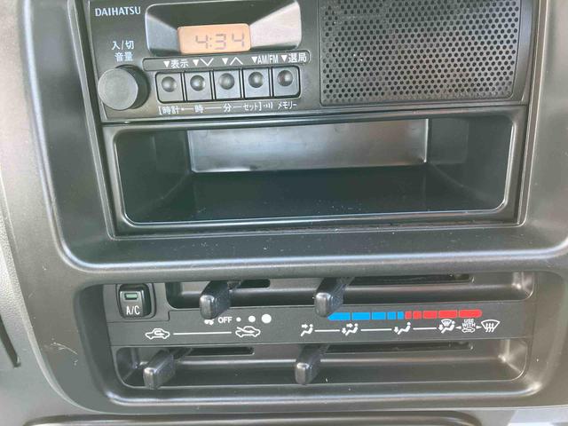 ハイゼットトラック エアコン・パワステ　スペシャル　車検整備付　４ＷＤ　５速マニュアル　６６０ｃｃ　エアコン　パワーステアリング　車検整備付（24枚目）