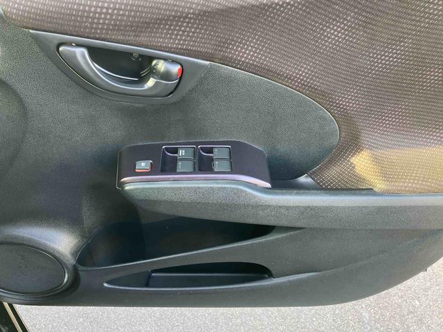 ���ЁA�c�Ǝ��Ԃ͒��P�O�F�O�O�`�[���P�W�F�O�O�ł��B�@��x���͖��T�Ηj���Ƒ�񐅗j���ł��B