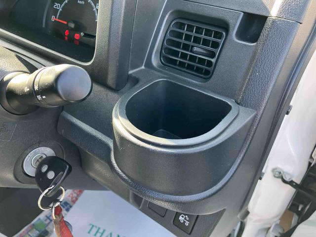 ���ЁA�c�Ǝ��Ԃ͒��P�O�F�O�O�`�[���P�W�F�O�O�ł��B�@��x���͖��T�Ηj���Ƒ�񐅗j���ł��B