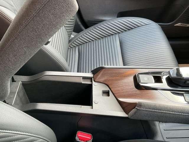 オーラ Ｇ　レザーエディション　プロパイロット　メーカーナビ　ＢＯＳＥサウンド　エマージェンシーブレーキ　アラウンドビューモニター　障害物センサー　スマートミラ－　車線逸脱警報　　ドラレコ　インテリキ－　ＬＥＤライト　ワンオーナ－（19枚目）