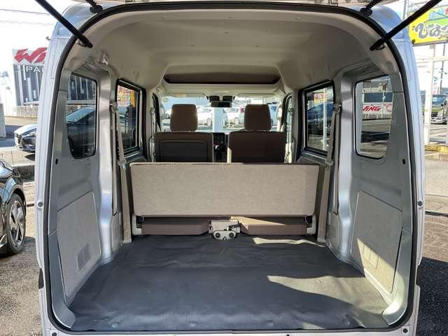 �ו���ςނ��߂̃X�y�[�X����������m�ۏo���܂��B