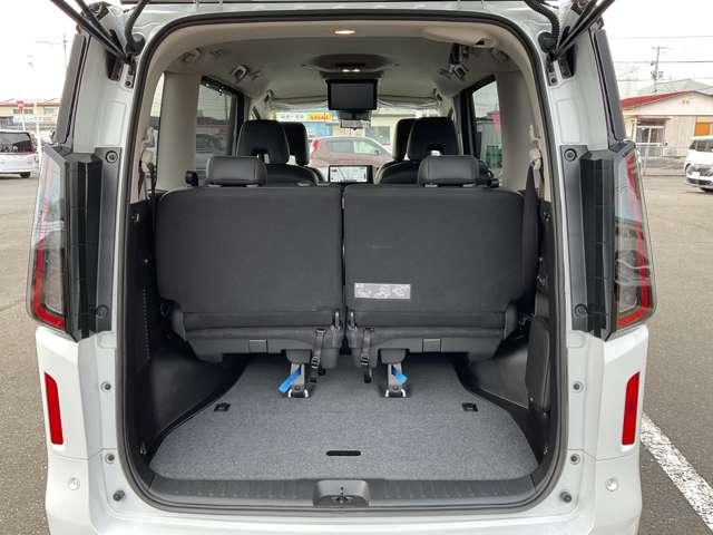 セレナ １．４　ｅ－４ＯＲＣＥ　ハイウェイスターＶ　４ＷＤ　当社試乗車ＵＰ　プロパイロット　メーカーナビ　後席モニター　エマージェンシーブレーキ　アラウンドビューモニター　ＥＴＣ　ドラレコ　両側電動スライドドア　シートヒーター　スマートミラー　障害物センサー（9枚目）