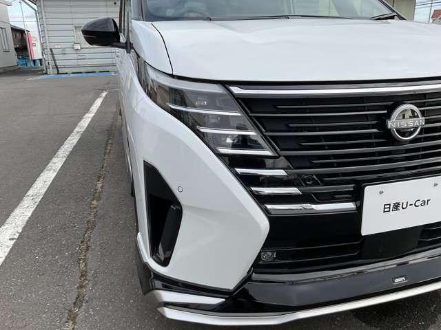 セレナ １．４　ｅ－４ＯＲＣＥ　ハイウェイスターＶ　４ＷＤ　当社試乗車ＵＰ　プロパイロット　メーカーナビ　後席モニター　エマージェンシーブレーキ　アラウンドビューモニター　ＥＴＣ　ドラレコ　両側電動スライドドア　シートヒーター　スマートミラー　障害物センサー（27枚目）