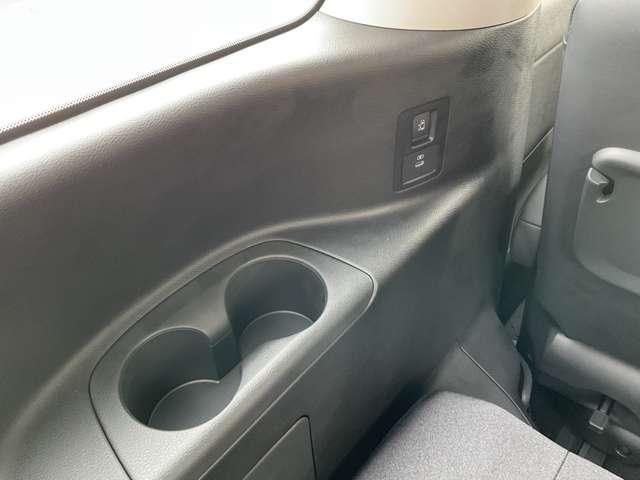 セレナ １．４　ｅ－４ＯＲＣＥ　ハイウェイスターＶ　４ＷＤ　当社試乗車ＵＰ　プロパイロット　メーカーナビ　後席モニター　エマージェンシーブレーキ　アラウンドビューモニター　ＥＴＣ　ドラレコ　両側電動スライドドア　シートヒーター　スマートミラー　障害物センサー（28枚目）