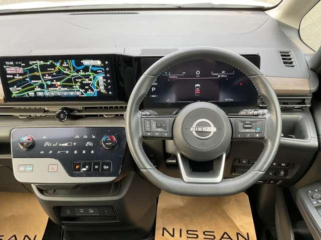 セレナ １．４　ｅ－ＰＯＷＥＲ　ハイウェイスターＶ　９０周年記念車　当社試乗車ＵＰ　プロパイロット　メーカーナビ　後席モニター　エマージェンシーブレーキ　アラウンドビューモニター　ＥＴＣ　ドラレコ　両側電動スライドドア　シートヒーター　スマートミラー　障害物センサー（4枚目）