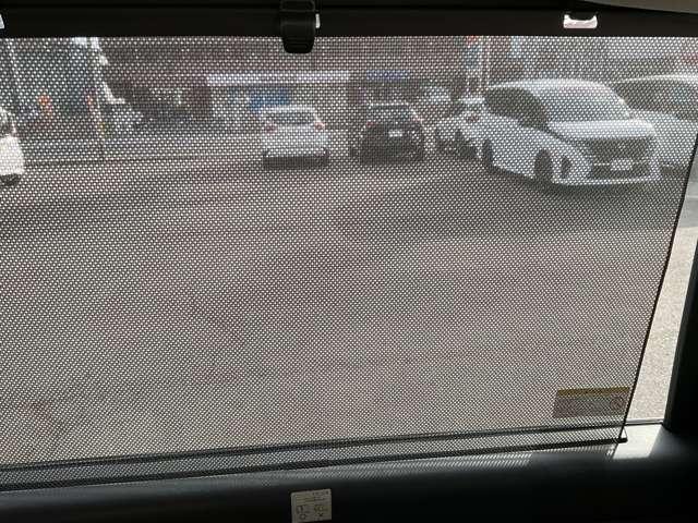 セレナ １．４　ｅ－ＰＯＷＥＲ　ハイウェイスターＶ　当社試乗車ＵＰ　プロパイロット　メーカーナビ　後席モニター　エマージェンシーブレーキ　アラウンドビューモニター　ＥＴＣ　ドラレコ　両側電動スライドドア　シートヒーター　スマートミラー　障害物センサー（7枚目）