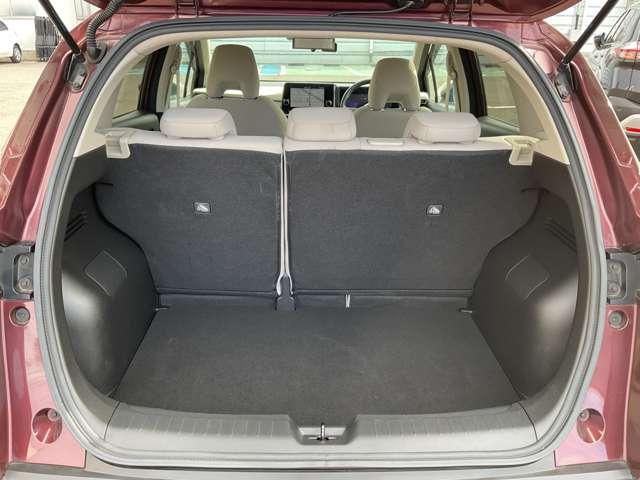 ノート １．２　Ｘ　エアリーグレー　エディション　プロパイロット　メーカーナビ　３６０°モニタ－　障害物センサー　車線逸脱警報　オートマチックハイビーム　シートヒーター　フルセグＴＶ　ＥＴＣ　インテリキー　ＬＥＤライト　オートエアコン　スマートミラー（6枚目）