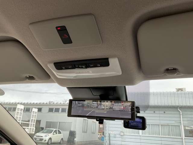 ノート １．２　Ｘ　エアリーグレー　エディション　プロパイロット　メーカーナビ　３６０°モニタ－　障害物センサー　車線逸脱警報　オートマチックハイビーム　シートヒーター　フルセグＴＶ　ＥＴＣ　インテリキー　ＬＥＤライト　オートエアコン　スマートミラー（13枚目）