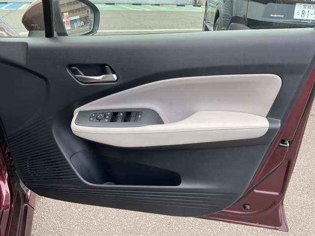 ノート １．２　Ｘ　エアリーグレー　エディション　プロパイロット　メーカーナビ　３６０°モニタ－　障害物センサー　車線逸脱警報　オートマチックハイビーム　シートヒーター　フルセグＴＶ　ＥＴＣ　インテリキー　ＬＥＤライト　オートエアコン　スマートミラー（19枚目）