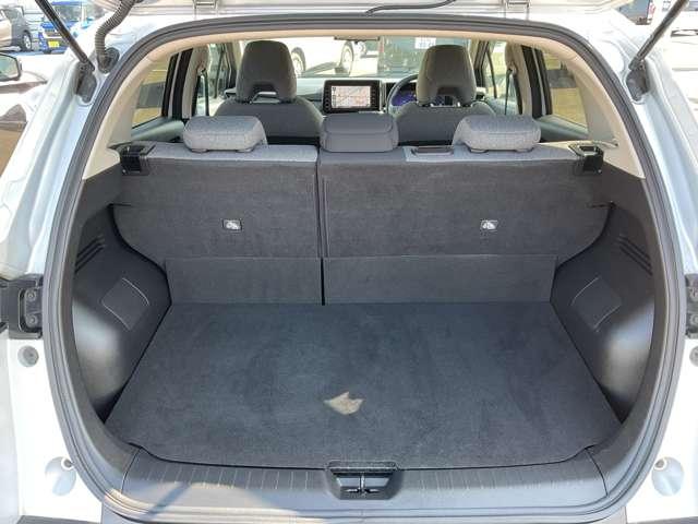 �ו���ςނ��߂̃X�y�[�X����������m�ۏo���܂��B