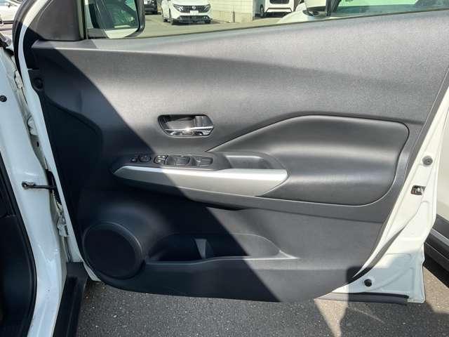 キックス １．２　Ｘ　（ｅ－ＰＯＷＥＲ）　プロパイロット　ワイドナビ　３６０°モニター　障害物センサー　スマートミラー　車線逸脱警報　ドラレコ　ＥＴＣ　フルセグＴＶ　ＤＶＤ再生　インテリキ－　ＬＥＤライト　アルミ　ワンオーナー　横滑り防止装置（20枚目）