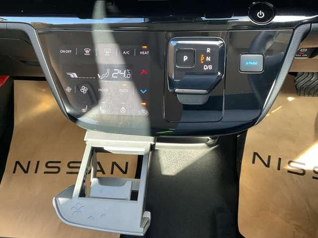 サクラ Ｘ　９０周年記念車　充電ケーブル有　試乗車ＵＰ　プロパイロット　メーカーナビＴＶ　エマージェンシーブレーキ　アラウンドビューモニター　障害物センサー　車線逸脱警報　シートヒーター　ドラレコ　ＥＴＣ　ＬＥＤライト　アルミ　インテリキー（15枚目）