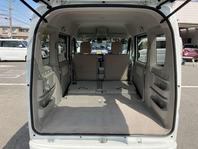 NV100クリッパーリオ 660 G ハイルーフ 4WD 衝突軽減 ナビ ワンオーナー ETC ドラレコ 障害物センサー 車線逸脱警報 オートマチックハイビーム シートヒーター フルセグTV DVD再生 インテリキ- 両側電動スライド キセノンライト アルミ(8枚目)