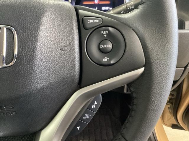 フィットハイブリッド Ｌパッケージ　光触媒抗菌消臭施工済　ナビ　ＥＴＣ　ＥＣＯモード　運転席エアバッグ　両席エアバック　スマートキー　ＬＥＤライト　１セグＴＶ　キーフリ　オートクルーズ付　ＤＶＤ　セキュリティ　横滑防止装置　ＡＢＳ（9枚目）