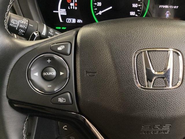ヴェゼル ハイブリッドＺ・ホンダセンシング　ナビ　シートヒーター　ＭＴモード　ＥＴＣ　横滑り防止機能　Ｒカメラ　ＬＥＤランプ　シ－トヒ－タ－　ＵＳＢ接続　スマ－トキ－　ＡＣ　サイドエアバック　クルコン　４ＷＤ車　ＡＢＳ　盗難防止装置　ＤＶＤ（11枚目）