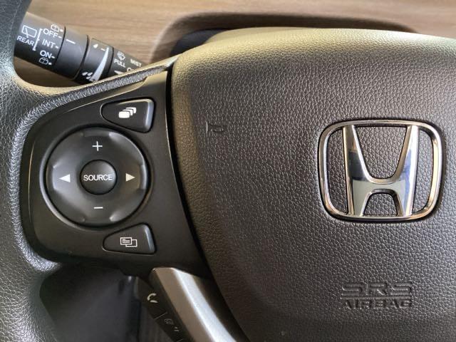 フリード Ｇ・ホンダセンシング　光触媒抗菌消臭施工済　ドラレコ前後　ナビ　シートヒーター　ＥＴＣ　両側オートドア　デュアルエアバック　衝突回避システム　ＥＣＯＮ　スマキー　セキュリティアラーム　リアカメ　ＵＳＢ　横滑防止装置　ＳＲＳ（11枚目）