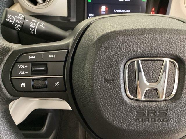 Ｎ－ＢＯＸ ベースグレード　中古スタッドレスタイヤ、純正メモリーナビ、ドライブレコーダー前後装着＋ＥＴＣ付　当社デモカー　エアバック　横滑り防止　Ｄレコ　４ＷＤ車　Ｒカメ　前後ソナー　ＬＥＤライト　サイドカーテンエアバック（13枚目）