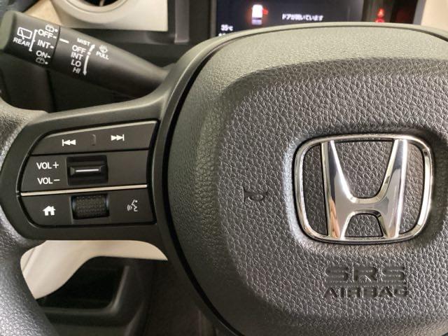 Ｎ－ＢＯＸ ファッションスタイル　中古スタッドレスタイヤ、純正メモリーナビ、ドライブレコーダー前後装着＋ＥＴＣ付　当社デモカー　ＵＳＢ　ドラレコ　ベンチシート　エアバッグ　リアカメラ　ＥＳＣ　クルコン　４ＷＤ　スマートキー　ナビＴＶ（13枚目）