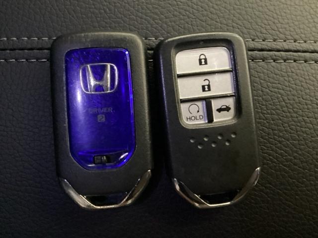アコードハイブリッド ＥＸ　光触媒抗菌消臭施工済　障害物センサー　ナビ　シートヒーター　ＭＴモード　ＥＴＣ　バックモニター　Ｐシート　Ｐセンサー　サイドカーテンエアバック　サイドモニター　ＬＥＤヘッド　フルセグテレビ　スマキー（14枚目）