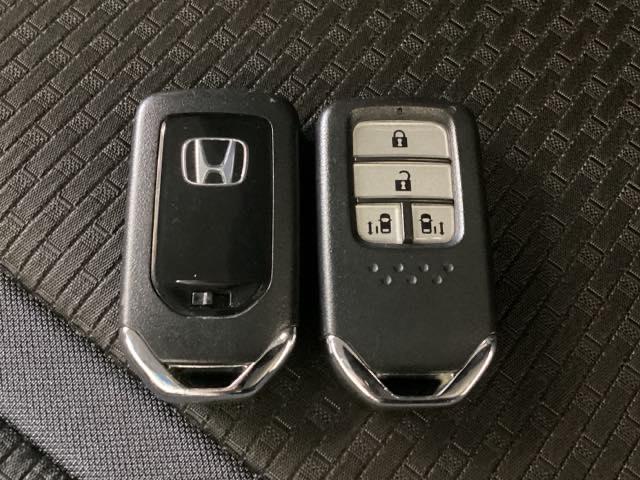 ステップワゴンスパーダ スパーダホンダセンシング　いまコレ＋新品・フロアカーペットマット付　光触媒抗菌消臭施工済　横滑り防止機能　ナビＴＶ　ＵＳＢ　フルセグテレビ　ターボ車　ＥＴＣ車載器　アイドリングＳＴＯＰ　エアバッグ　Ｂカメラ　ＬＥＤヘッドライト（16枚目）