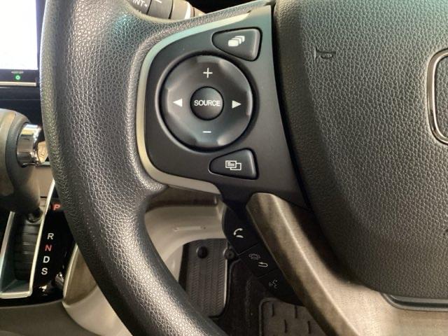 ステップワゴン G・EXホンダセンシング いまコレ+新品・フロアカーペットマット付 光触媒抗菌消臭施工済 USB リアオートエアコン オートクルーズコントロール ETC スマートキー ターボ 3列シート 4WD フルセグ ドラレコ リアカメラ(14枚目)