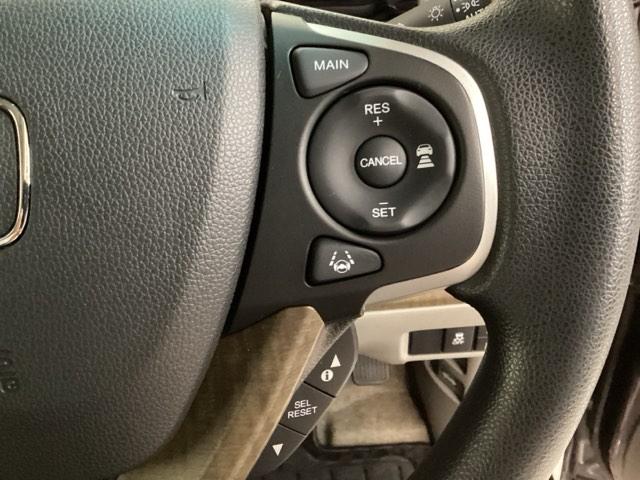 ステップワゴン G・EXホンダセンシング いまコレ+新品・フロアカーペットマット付 光触媒抗菌消臭施工済 USB リアオートエアコン オートクルーズコントロール ETC スマートキー ターボ 3列シート 4WD フルセグ ドラレコ リアカメラ(15枚目)