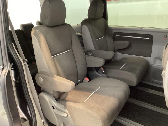 ステップワゴン G・EXホンダセンシング いまコレ+新品・フロアカーペットマット付 光触媒抗菌消臭施工済 USB リアオートエアコン オートクルーズコントロール ETC スマートキー ターボ 3列シート 4WD フルセグ ドラレコ リアカメラ(24枚目)