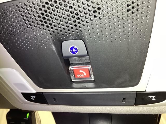 WR-V Z+ 中古スタッドレスタイヤ、純正メモリーナビ、ドライブレコーダー前後装着+ETC付 当社デモカー クリソナ 追突軽減ブレーキ フルセグテレビ サイドエアバッグ USB 盗難防止システム 運転席エアバッグ(8枚目)