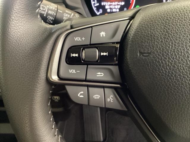 WR-V Z+ 中古スタッドレスタイヤ、純正メモリーナビ、ドライブレコーダー前後装着+ETC付 当社デモカー クリソナ 追突軽減ブレーキ フルセグテレビ サイドエアバッグ USB 盗難防止システム 運転席エアバッグ(15枚目)