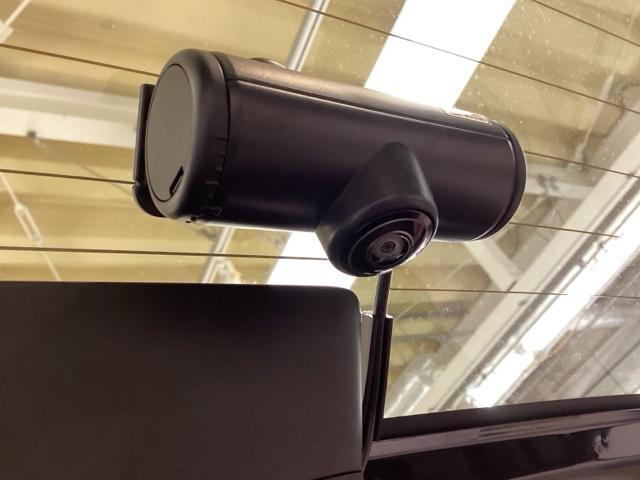 WR-V Z+ 中古スタッドレスタイヤ、純正メモリーナビ、ドライブレコーダー前後装着+ETC付 当社デモカー クリソナ 追突軽減ブレーキ フルセグテレビ サイドエアバッグ USB 盗難防止システム 運転席エアバッグ(20枚目)