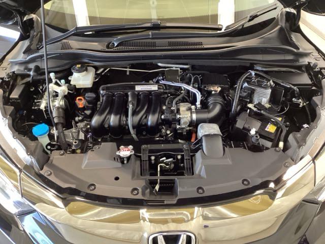 ホンダスタッフがしっかり整備して保証付きにてお渡し致します。エンジンルーム＆室内ルームともにクリーニング済みで清潔です。快適なドライブをお楽しみください。