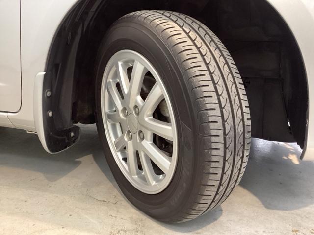 フィット 13G・スマートセレクションファインスタイル 光触媒抗菌消臭施工済 エンジンスターター ナビ ETC 盗難防止装置 DVD キーレス 地デジ オートエアコン バックカメラ パワーウィンドウ ABS 4WD パワーステアリング スマートキー(22枚目)