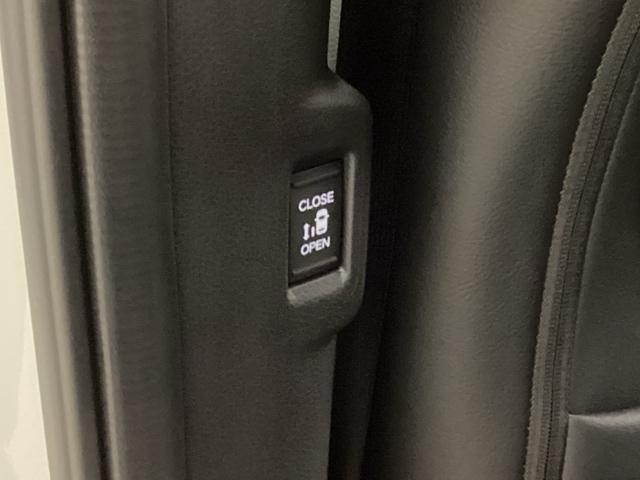 ステップワゴン スパーダ　中古スタッドレスタイヤ、純正メモリーナビ、ドライブレコーダー前後装着＋ＥＴＣ付　当社デモカー　ウォークスルー　クルーズコントロール　パワーゲート　シートヒータ　キーレスエントリー　バックモニター（28枚目）