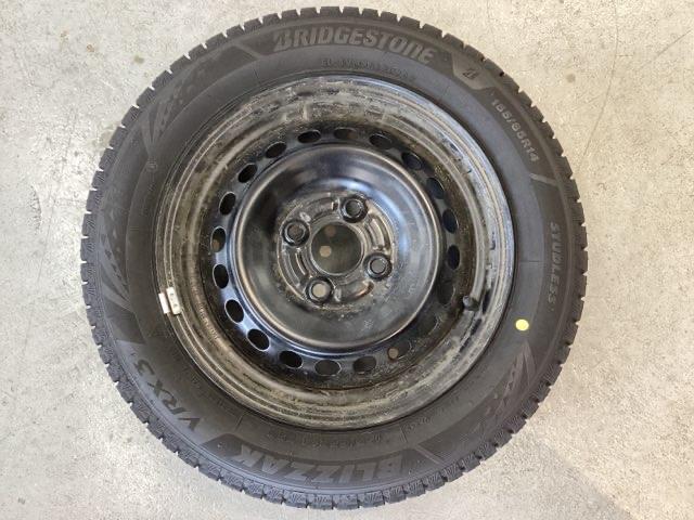 Ｎ－ＢＯＸ ベースグレード　中古スタッドレスタイヤ、純正メモリーナビ、ドライブレコーダー前後装着＋ＥＴＣ付　当社デモカー　エアバック　横滑り防止　Ｄレコ　４ＷＤ車　Ｒカメ　前後ソナー　ＬＥＤライト　サイドカーテンエアバック（3枚目）