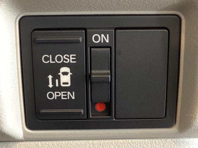 Ｎ－ＢＯＸ ベースグレード　中古スタッドレスタイヤ、純正メモリーナビ、ドライブレコーダー前後装着＋ＥＴＣ付　当社デモカー　エアバック　横滑り防止　Ｄレコ　４ＷＤ車　Ｒカメ　前後ソナー　ＬＥＤライト　サイドカーテンエアバック（19枚目）