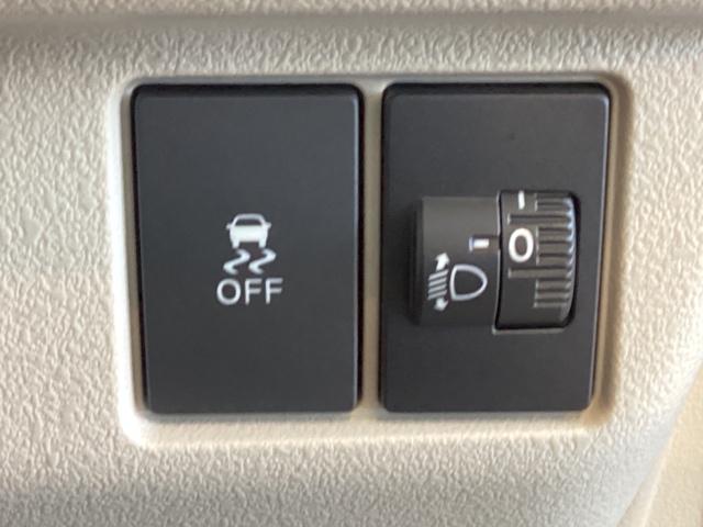 Ｎ－ＢＯＸ ベースグレード　中古スタッドレスタイヤ、純正メモリーナビ、ドライブレコーダー前後装着＋ＥＴＣ付　当社デモカー　エアバック　横滑り防止　Ｄレコ　４ＷＤ車　Ｒカメ　前後ソナー　ＬＥＤライト　サイドカーテンエアバック（20枚目）